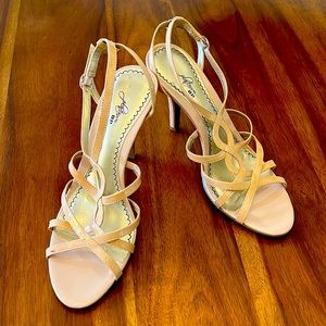 Cute strappy high heel sandals, beige patent, size 8